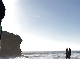 An afternoon at the beach (time lapse)