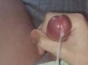 masturbation, vieux, amateur, ejaculation-sur-le-corps, ados, branlette, secousses, jeune-18, plus-agée, solo