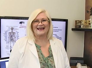 GILF Doctor Bum Screwed In Office