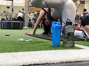 gym candid whore stretching