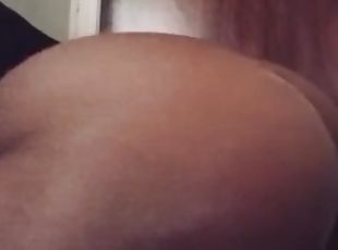 Juicy ebony with big ass loves to tease