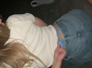 BAD LIL WHITE BITCH ORGASMS WITH DICK IN HER ASS