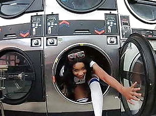 Bubble Butt Ebony Babe Jenna Foxx Fucks at the Laundromat