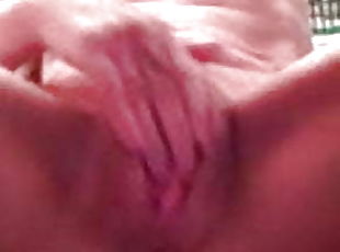 masturbation, orgasm, fitta-pussy, kvinnligt-sprut, amatör, mogen, milf, mamma, fingerknull, close-up