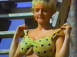 Vintage mature flashing natural tits