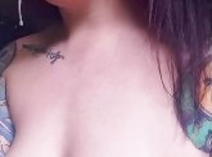 Tattooed babe gives wet and sloppy BJ to Dildo