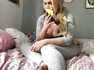 isot-tissit, orgasmi, pillu-pussy, amatööri, teini, jalat, tuhma, pov, blondi, fetissi