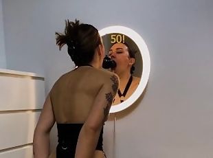 amatori, muie, adanc-in-gat, bdsm, slclav, legatura, dildo, latex, inceandu-se, bondage