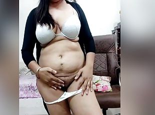 Beautiful Bhabhi In Bra Panty Doing Strip Tease. Bra Or Panty Me Bhabhi Ko Dekh Pani Nikal Dia