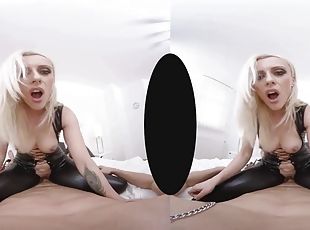 Mistress in leather fucked by her slave