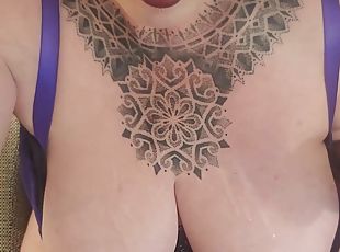 BBW Big Tits, pierced nipples, Titwank