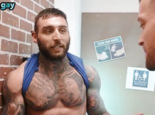 Tattooed hunk fucks anal hole after deep throat