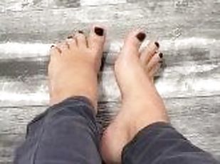 Ugg slipper and cute toes