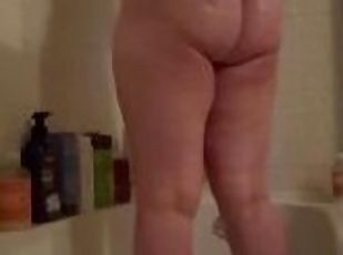 CHUBBY FAT BBW VANILLA FAITH ARDALAN TAKING A SHOWER