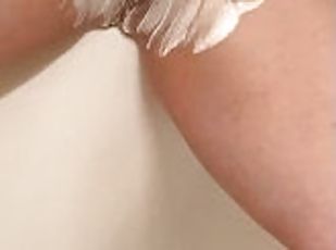 Shaving in the shower makes me horny, solo masturbation