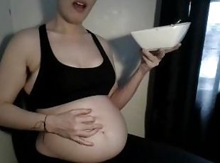 Mama Mukbang