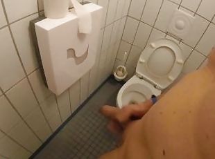 bad, masturbation, bröstvårtor, publik, juckande, sprut, europeisk, euro, toalett, piercad