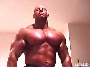 A real bodybuilder! 9